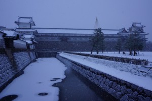 内堀の雪